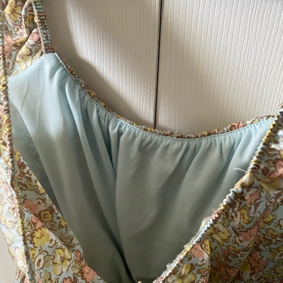 Alter’d State floral romper. - Picture 4 of 6